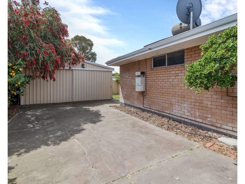 16 Dadger Street, Dudley Park WA 6210