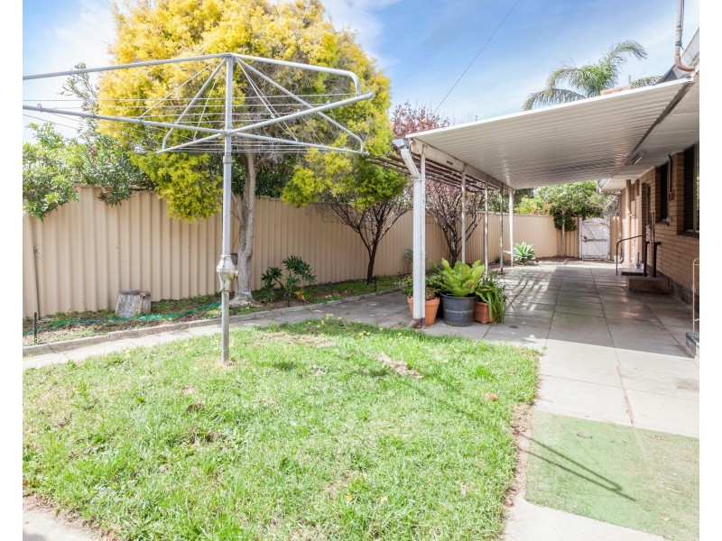 16 Dadger Street, Dudley Park WA 6210
