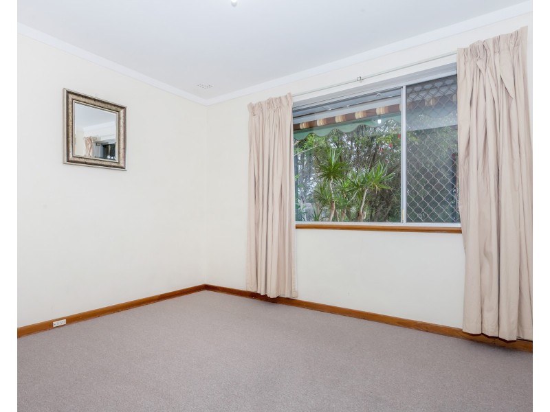 16 Dadger Street, Dudley Park WA 6210