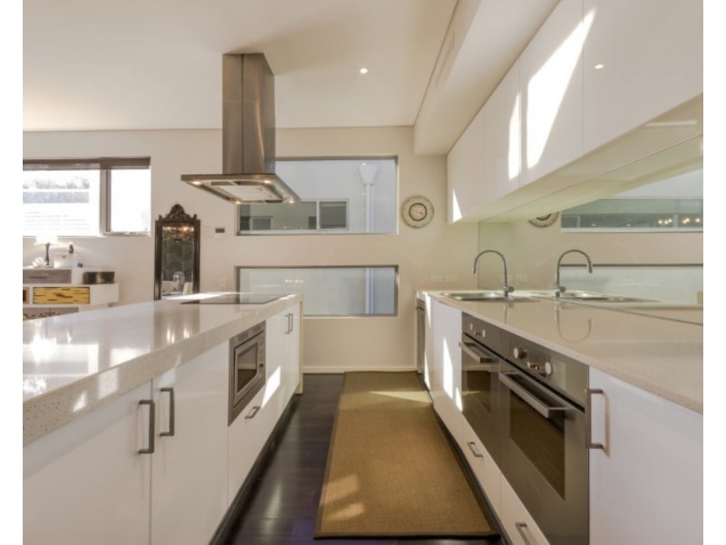 29 Whimbrel Crescent, Coodanup WA 6210