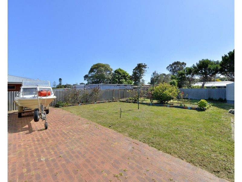 32 Maria Street, Dudley Park WA 6210