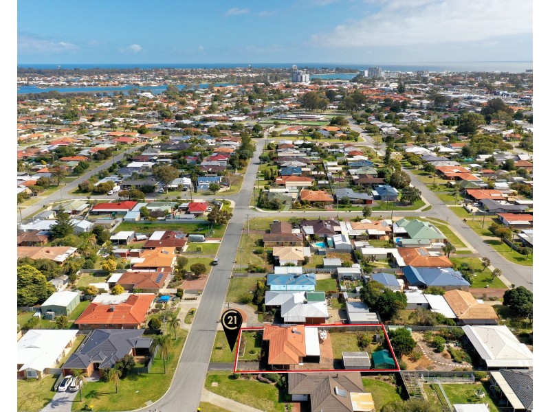 32 Maria Street, Dudley Park WA 6210