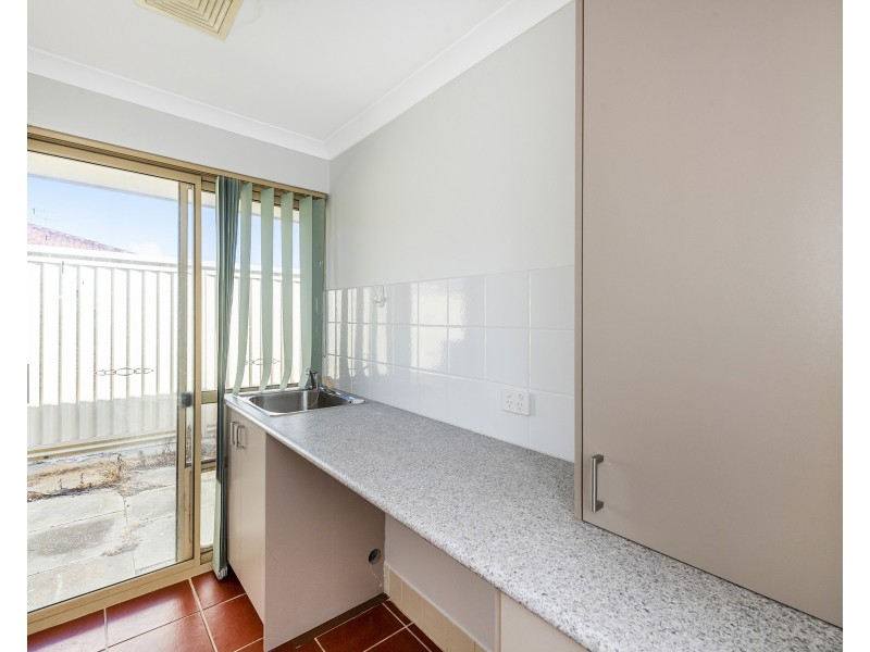 12 Summerlea Avenue, Meadow Springs WA 6210