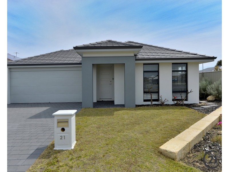 21 Thangoo Way, Golden Bay WA 6174