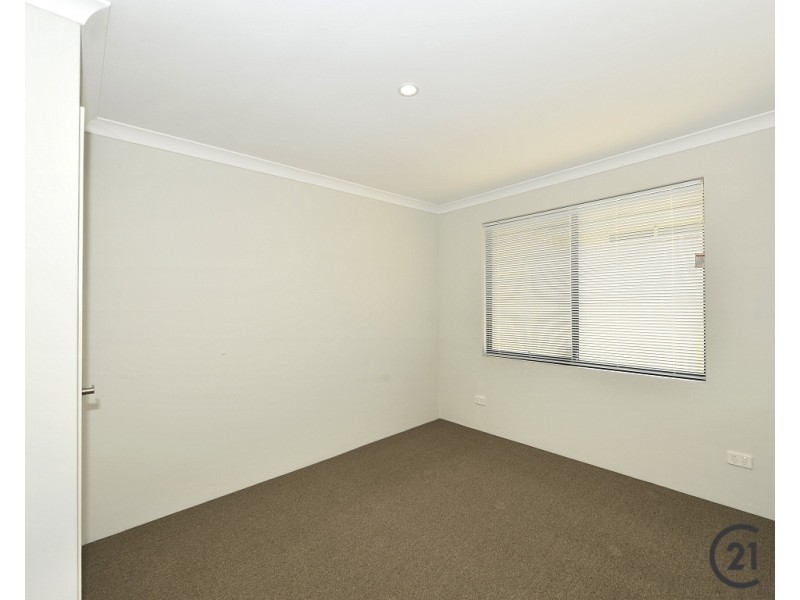 21 Thangoo Way, Golden Bay WA 6174