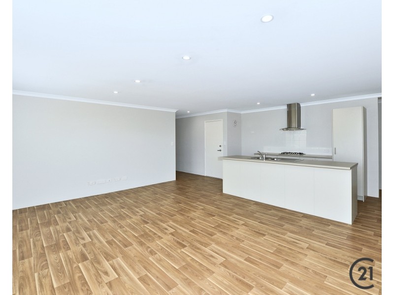 21 Thangoo Way, Golden Bay WA 6174