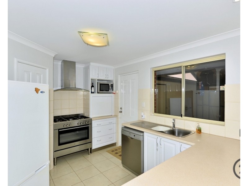 6 Swinton Place, Erskine WA 6210