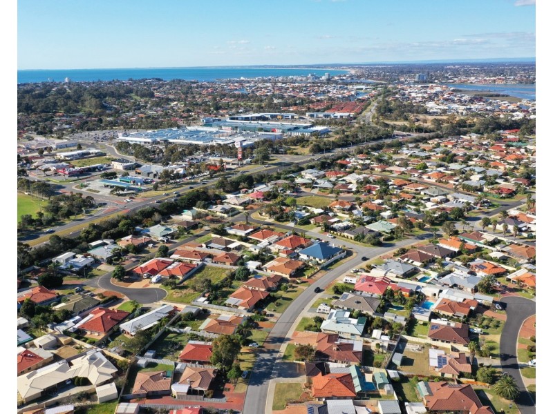 6 Swinton Place, Erskine WA 6210