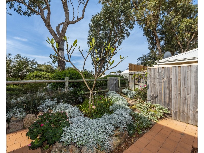 11 Wildwood Hill, Dawesville WA 6211