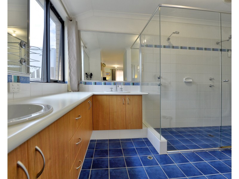 19 Bellambi Chase, Lakelands WA 6180