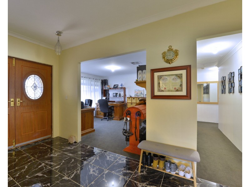 19 Bellambi Chase, Lakelands WA 6180