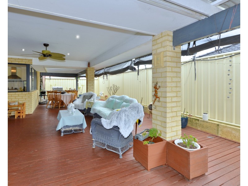 19 Bellambi Chase, Lakelands WA 6180