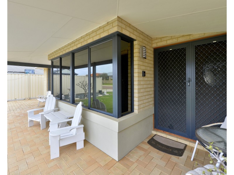 19 Bellambi Chase, Lakelands WA 6180