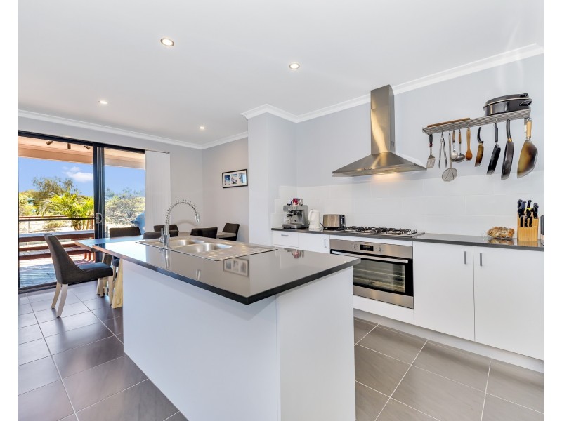 9 Houtman Lane, Wannanup WA 6210