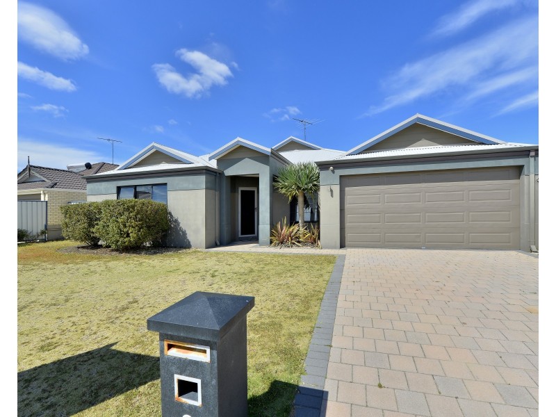 8 Philmont Way, Meadow Springs WA 6210