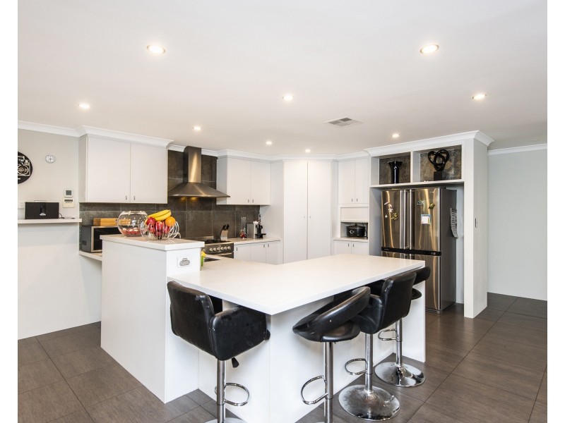 3 Cuballing Retreat, Dawesville WA 6211