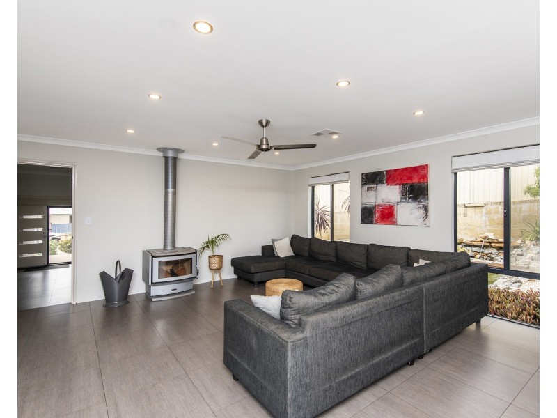 3 Cuballing Retreat, Dawesville WA 6211