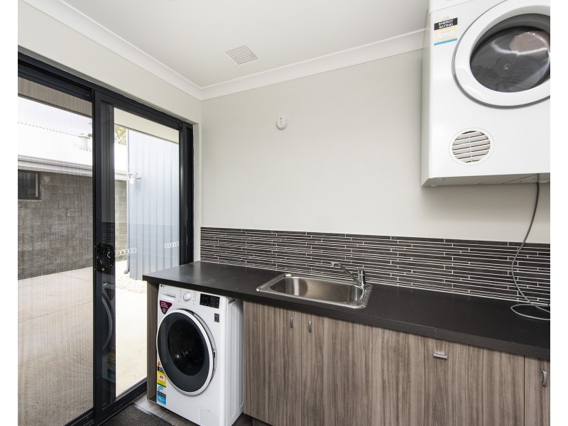 3 Cuballing Retreat, Dawesville WA 6211