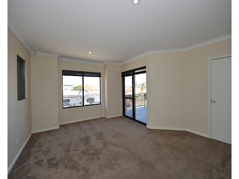 1/28 Davey Street, Mandurah WA 6210