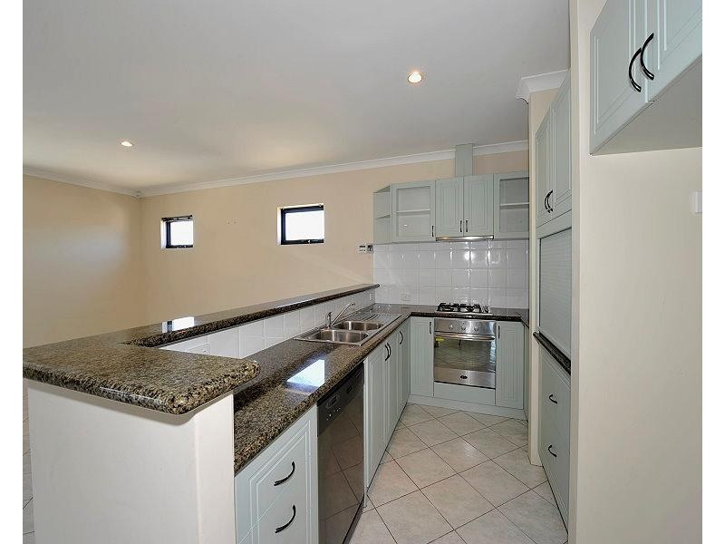 1/28 Davey Street, Mandurah WA 6210