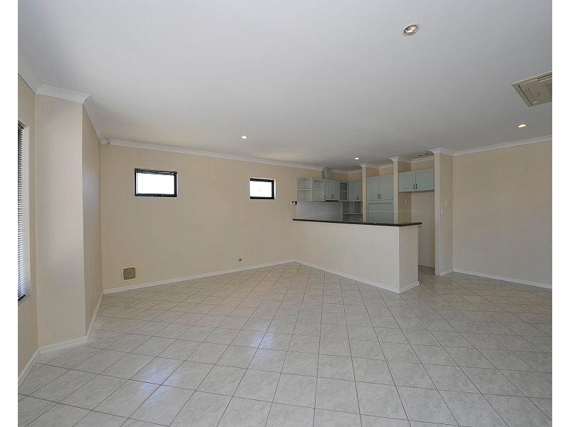 1/28 Davey Street, Mandurah WA 6210