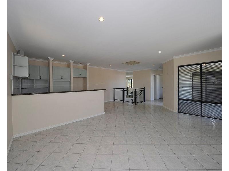 1/28 Davey Street, Mandurah WA 6210