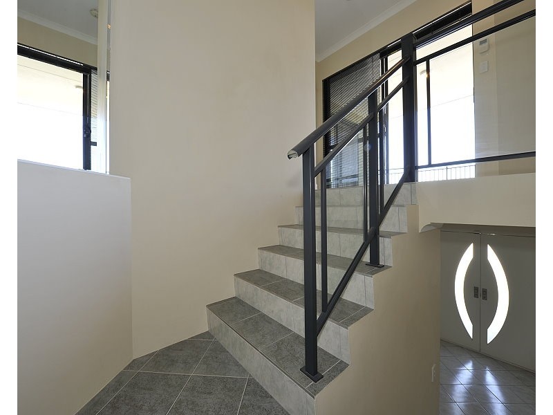 1/28 Davey Street, Mandurah WA 6210