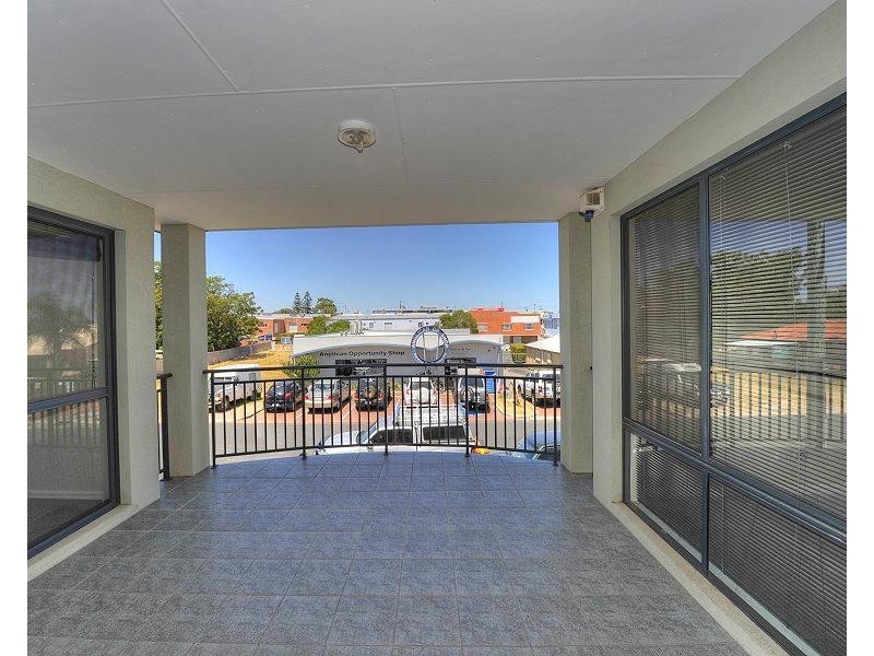 1/28 Davey Street, Mandurah WA 6210