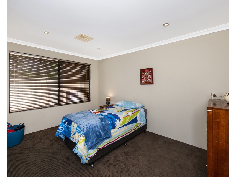 11 Cohen Vista, Lakelands WA 6180