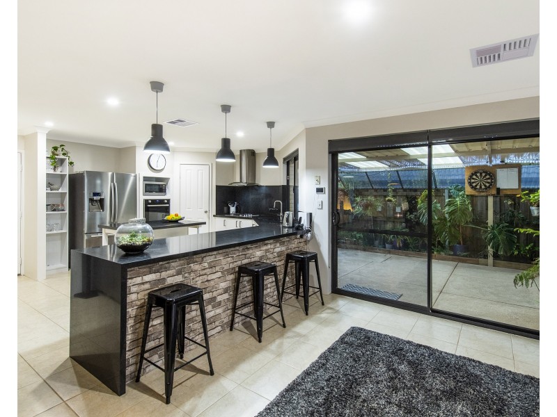 51 Seascapes Boulevard, Halls Head WA 6210