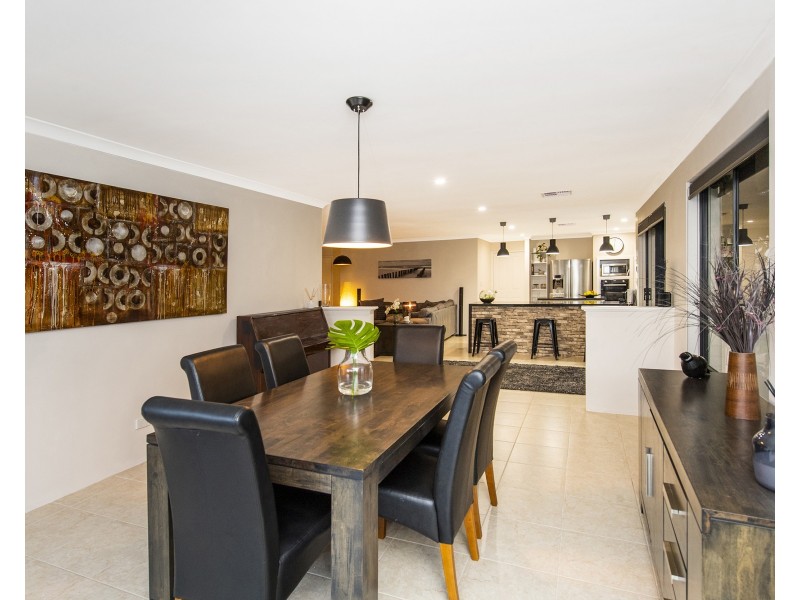 51 Seascapes Boulevard, Halls Head WA 6210