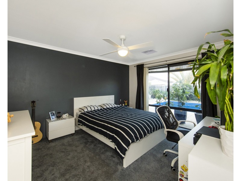 51 Seascapes Boulevard, Halls Head WA 6210