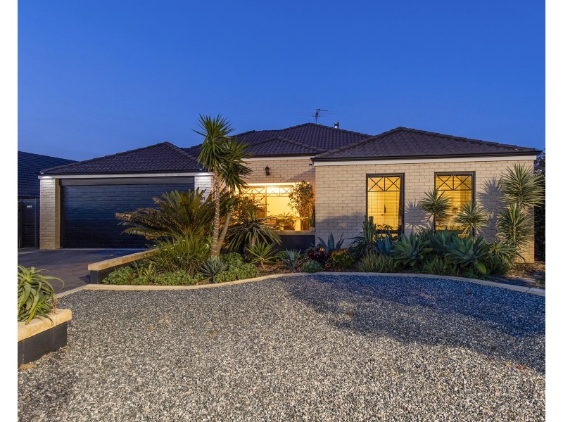 51 Seascapes Boulevard, Halls Head WA 6210