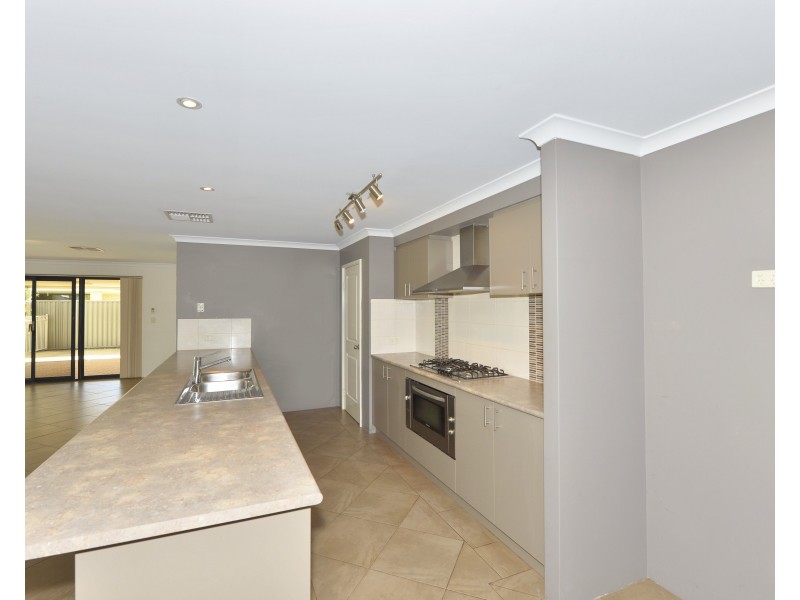 86 Countess Circuit, South Yunderup WA 6208