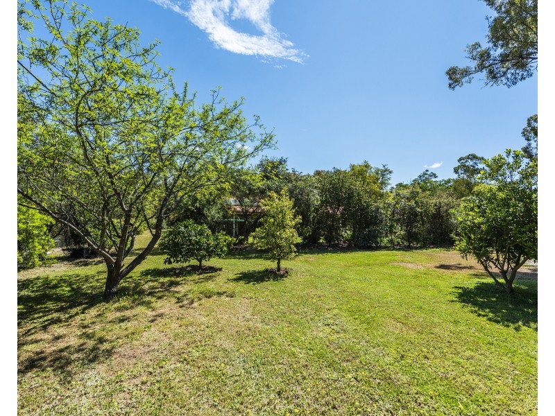 43 Chestnut Road, Jarrahdale WA 6124