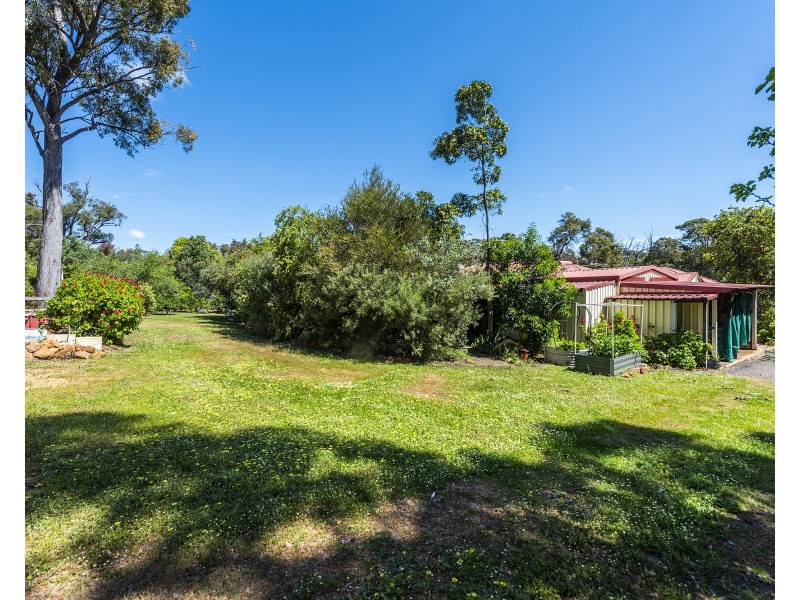 43 Chestnut Road, Jarrahdale WA 6124