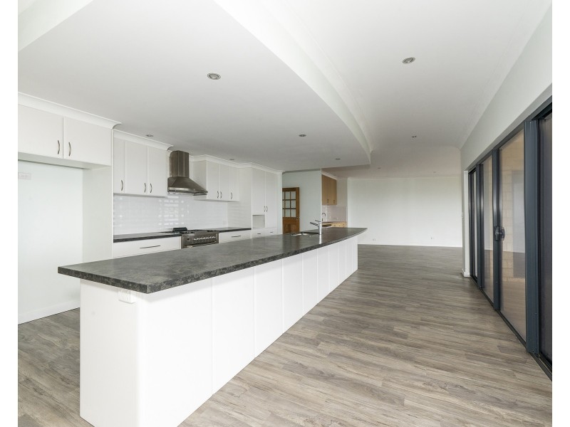 4 Donnybrook Turn, Dawesville WA 6211