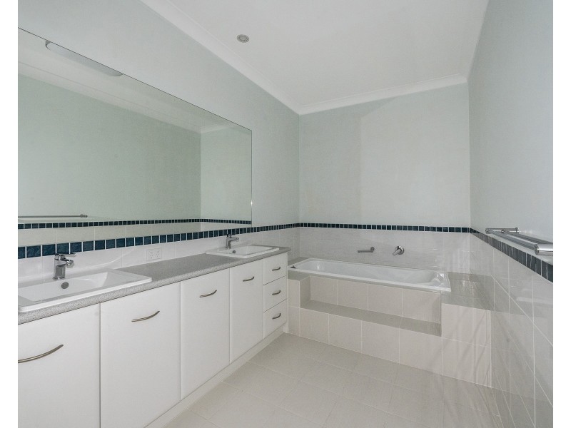 4 Donnybrook Turn, Dawesville WA 6211