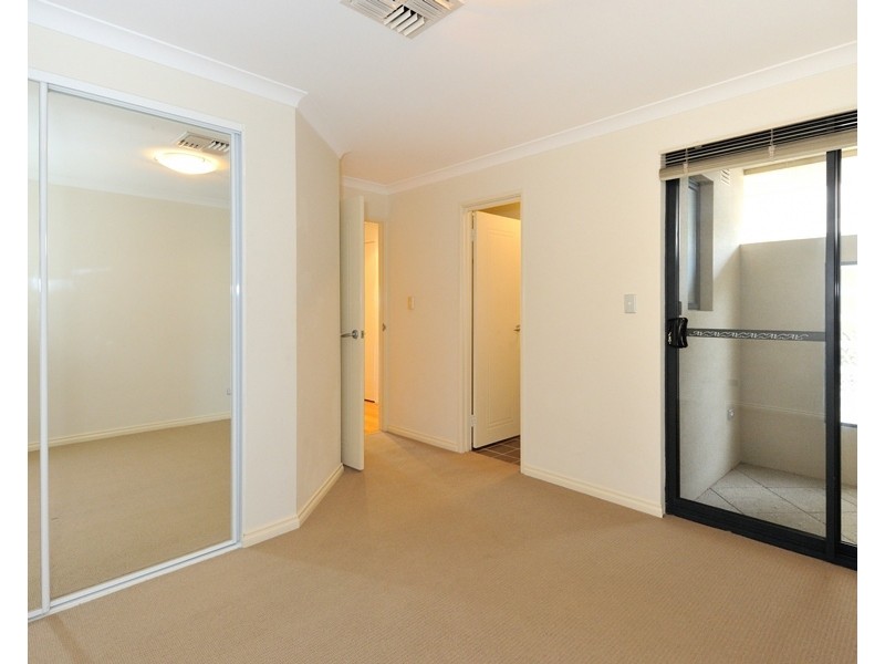 2/51 Breakwater Parade, Mandurah WA 6210