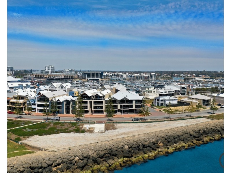 2/51 Breakwater Parade, Mandurah WA 6210