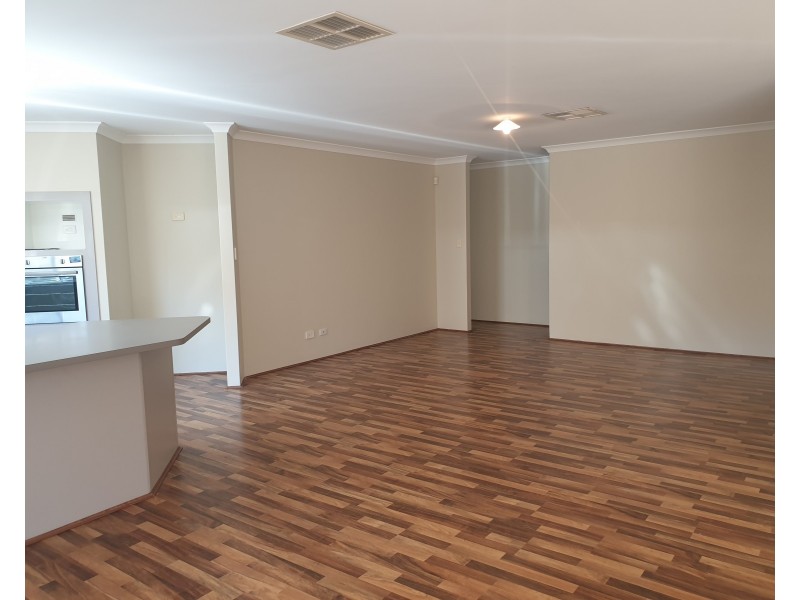 15 Dunsborough Court, Dawesville WA 6211