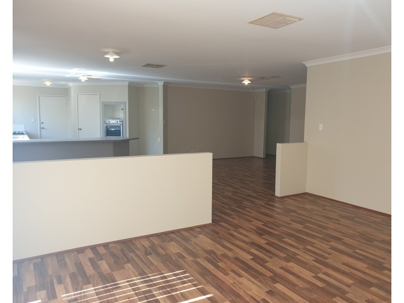 15 Dunsborough Court, Dawesville WA 6211