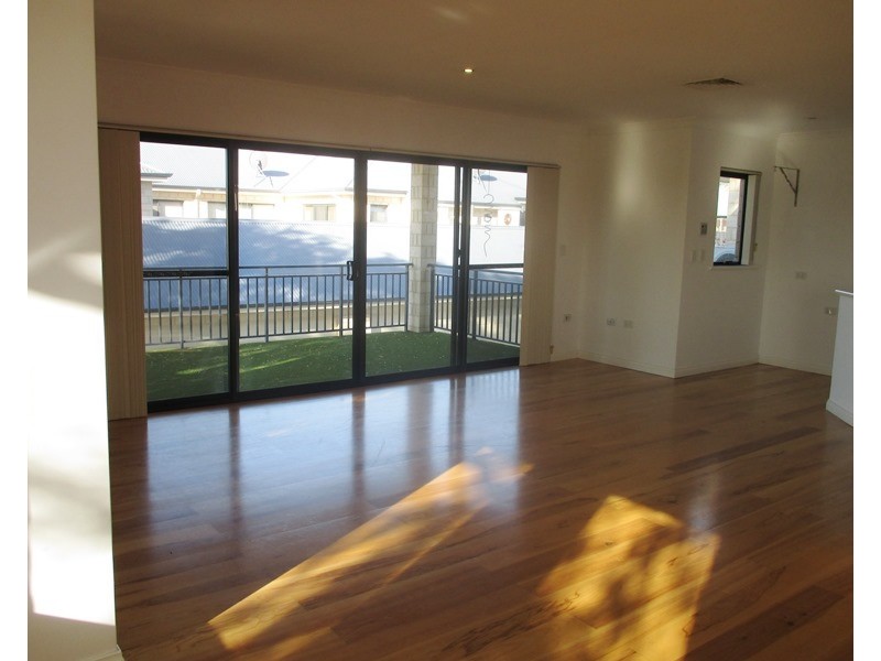 7/49 Sutton Street, Mandurah WA 6210