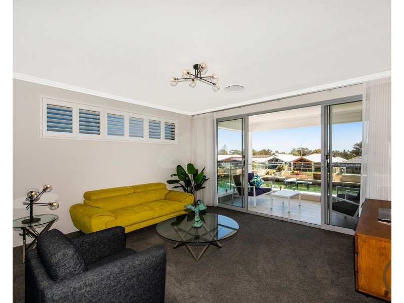 12 Europa Place, Dudley Park WA 6210