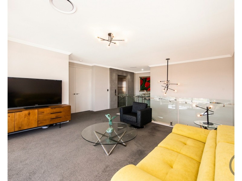 12 Europa Place, Dudley Park WA 6210