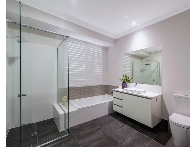 12 Europa Place, Dudley Park WA 6210