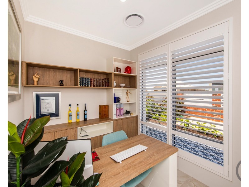 12 Europa Place, Dudley Park WA 6210