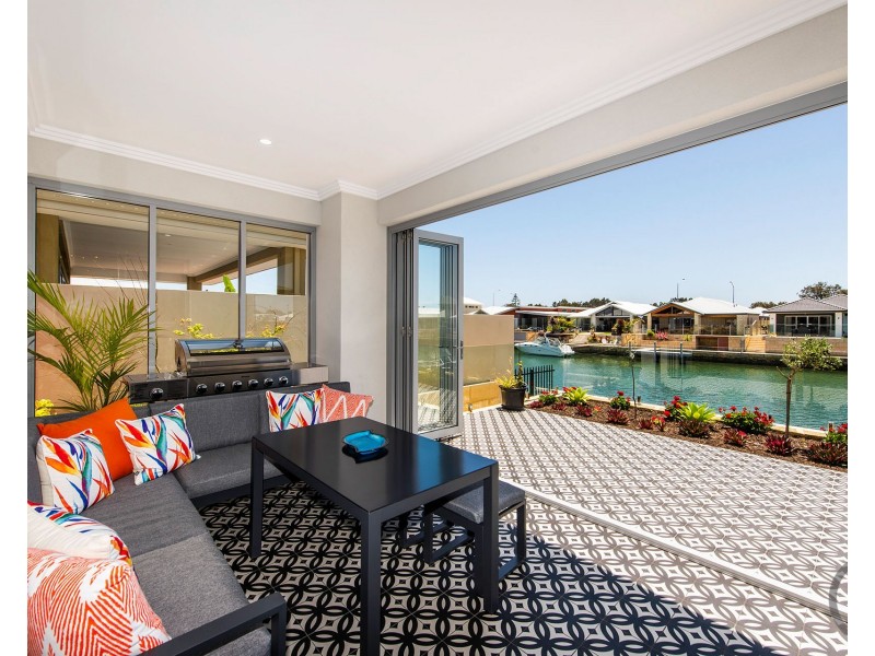 12 Europa Place, Dudley Park WA 6210