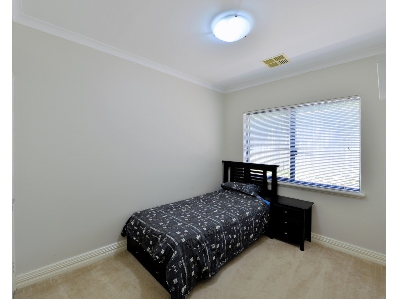 10 Coastal Retreat, Wannanup WA 6210