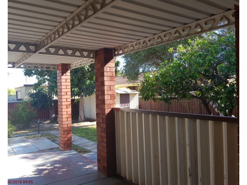 4 Maria Place, Dudley Park WA 6210